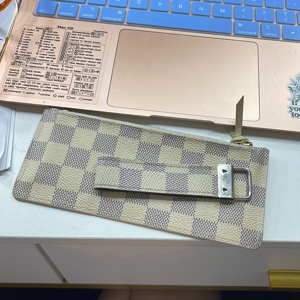 LV POUCH AND KEY CHAIN